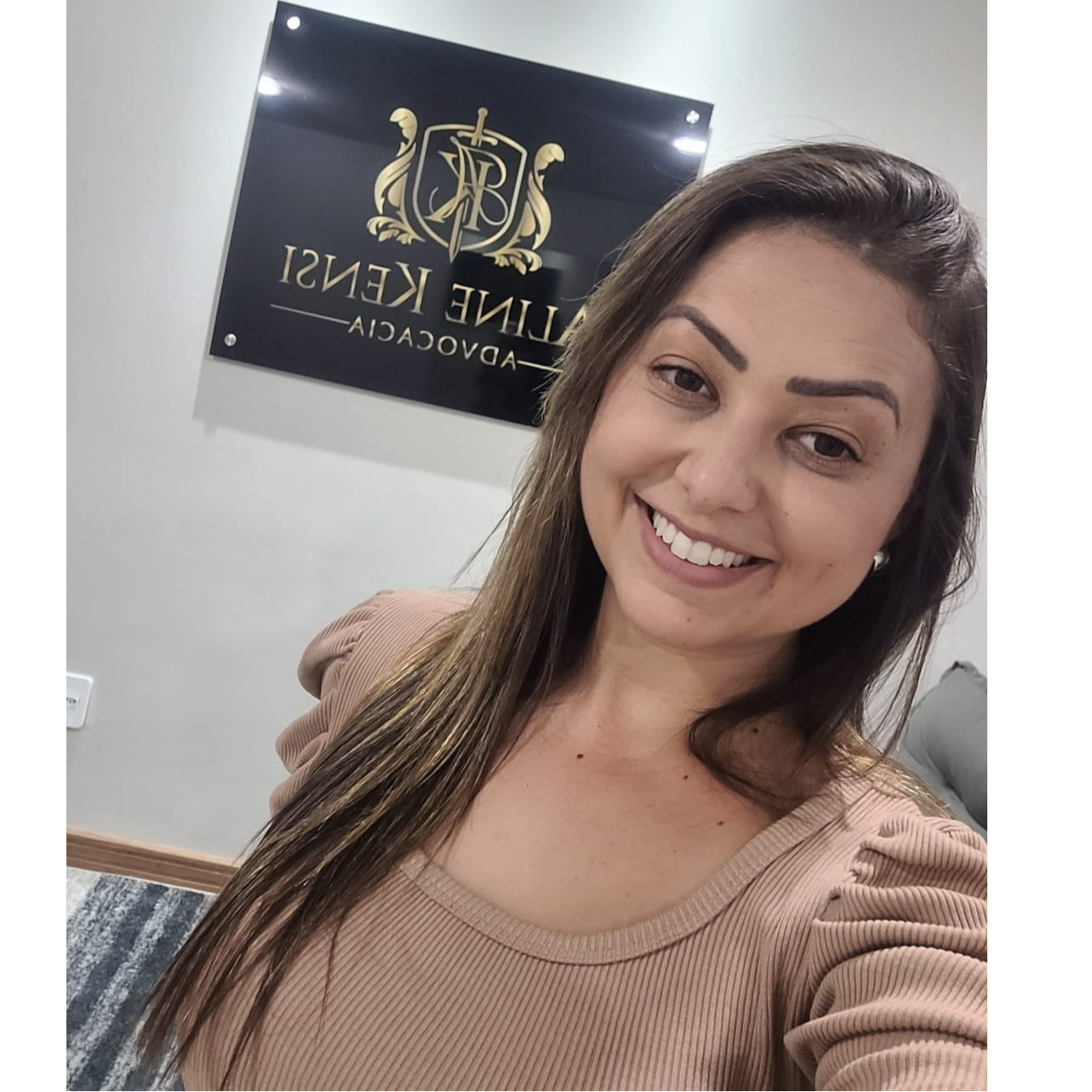 Aline Kensi - Advocacia